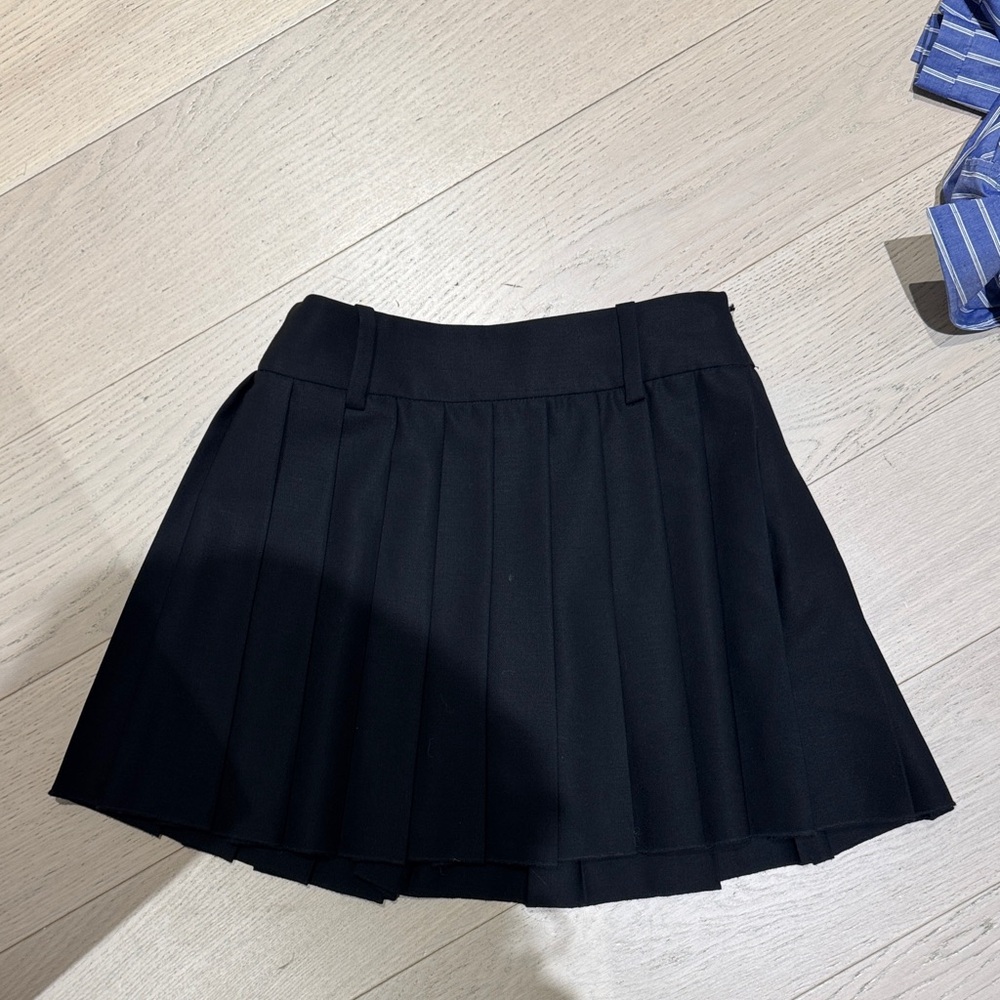 Babaton Pleated Mini Skirt